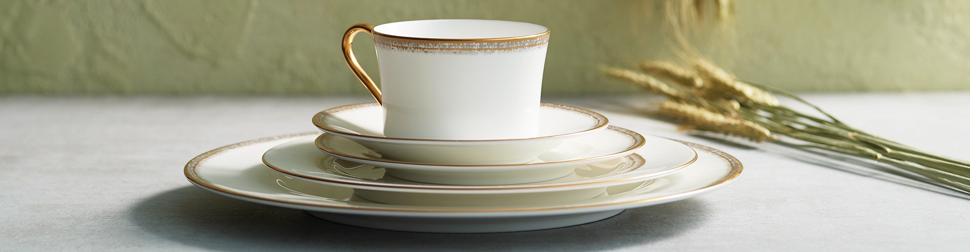 Thoughtful tableware and everyday dining